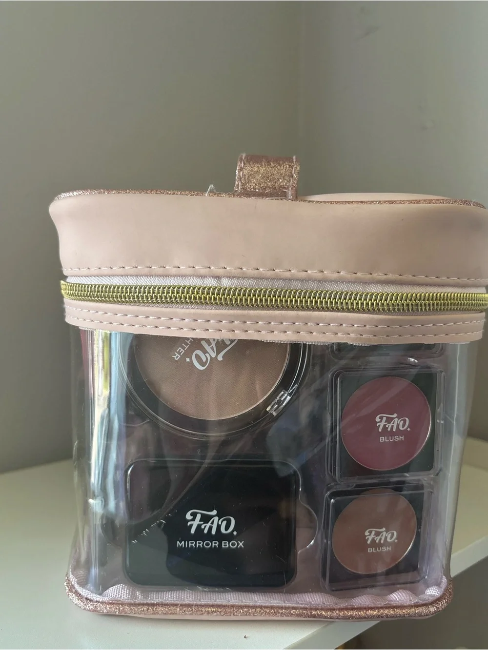N/A pink makeup